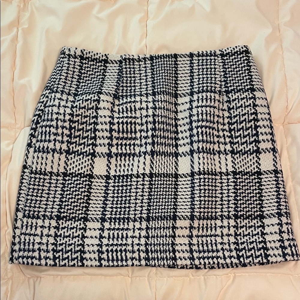 H&M Classic Houndstooth Skirt